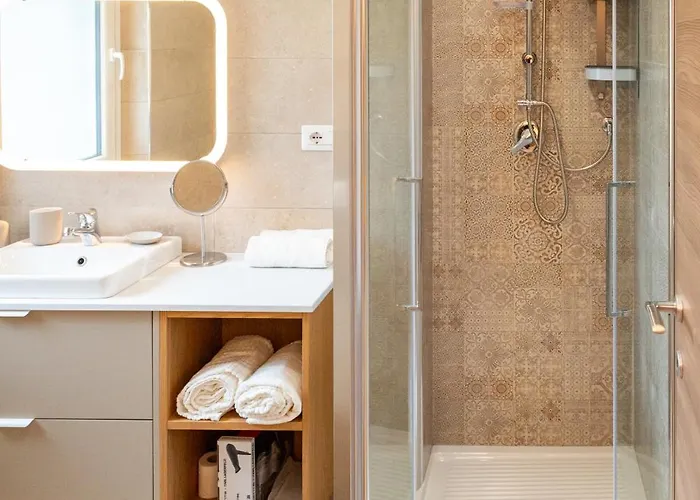 בית הארחה Eqm 4*